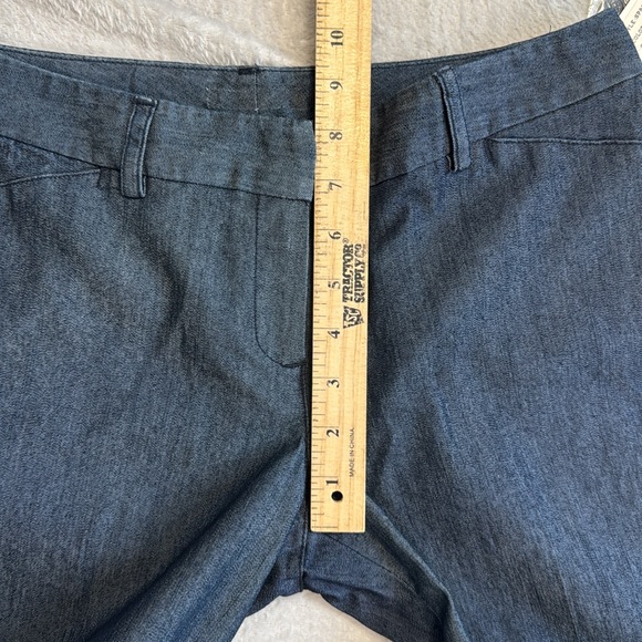 Larry Levine stretch Low rise jeans Size 4 32 in inseam - Picture 10 of 11